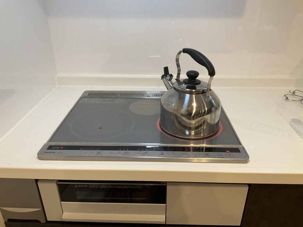 System kitchen and IH cooktop2